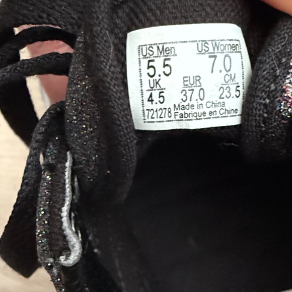 Vans Women's Black and White Glitter Low Top Shoes - Picture 2 of 9